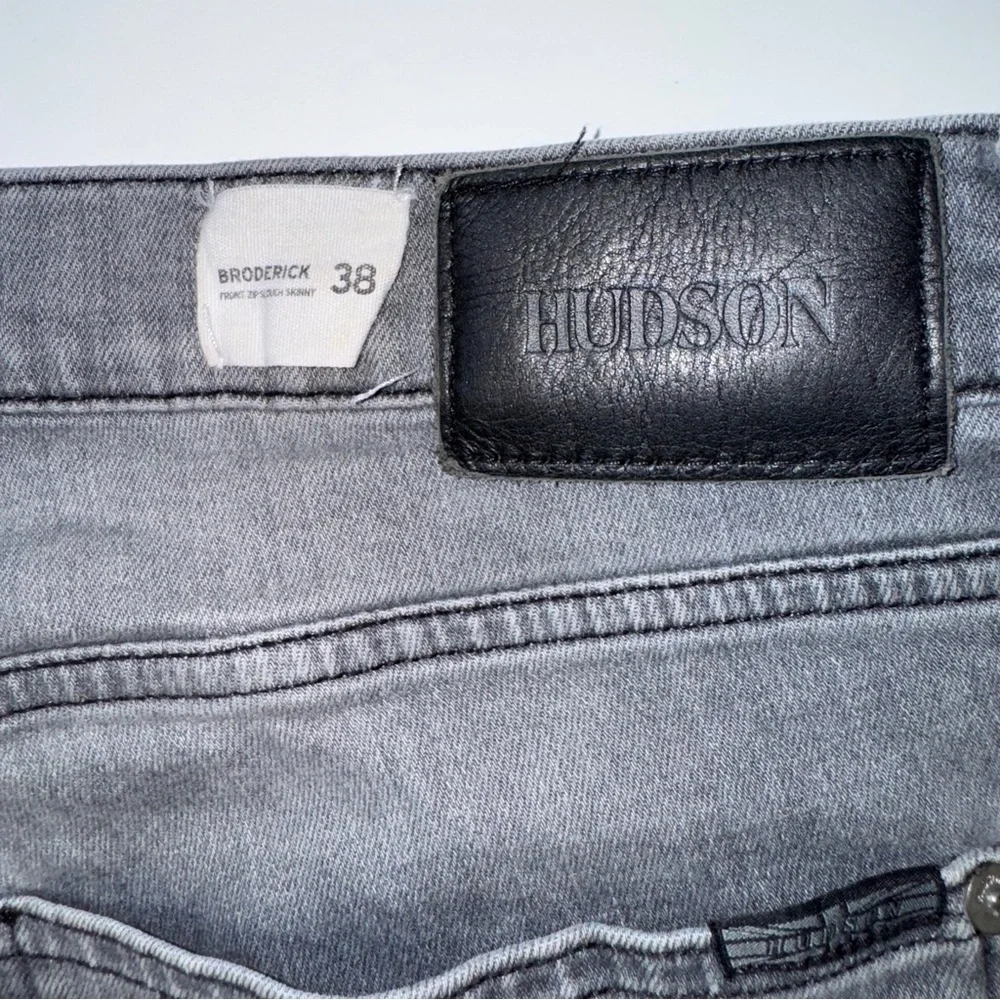Hudson Broderick Gray Cutoff Denim Shorts Size 38‎